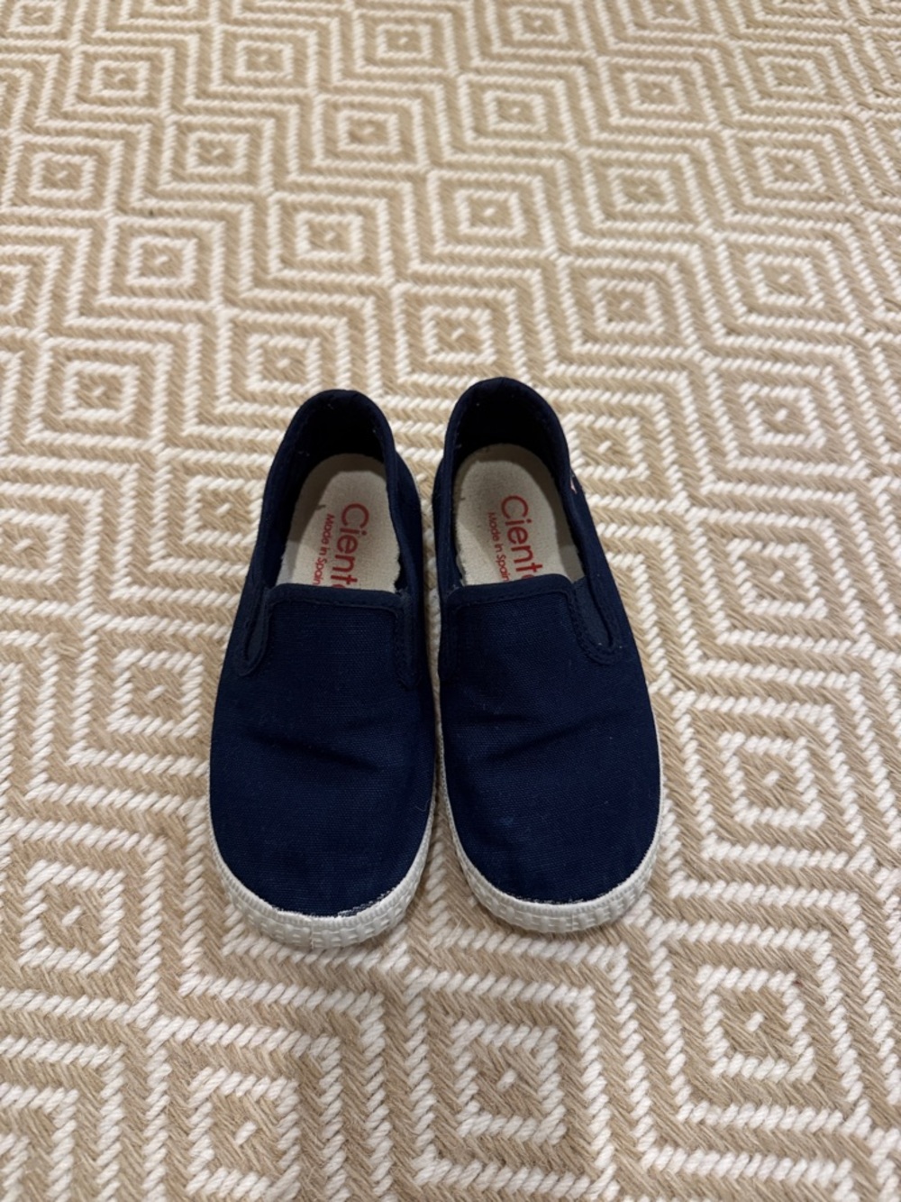 Cienta Navy Canvas Slip-On Sneakers for Kids Sz 26